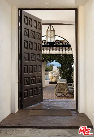 Archways & Sitelines