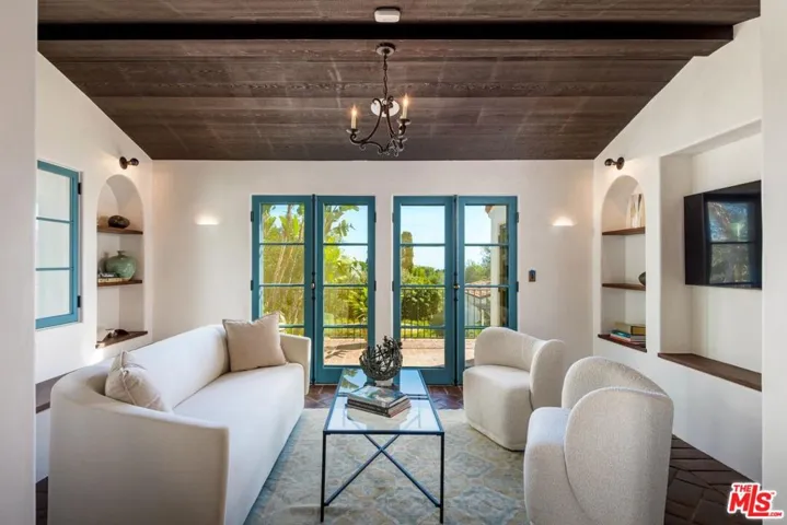 Sitting Room to Terrace