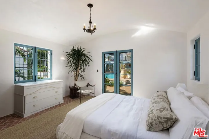 Pool House Bedroom 1
