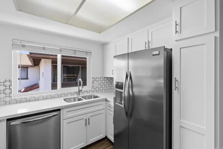 9872 Shirley Gardens Drive 4, Santee, California 92071