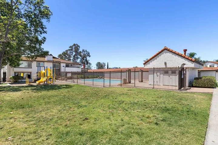 9872 Shirley Gardens Drive 4, Santee, California 92071