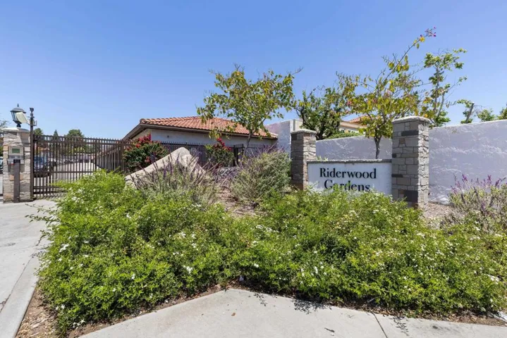 9872 Shirley Gardens Drive 4, Santee, California 92071