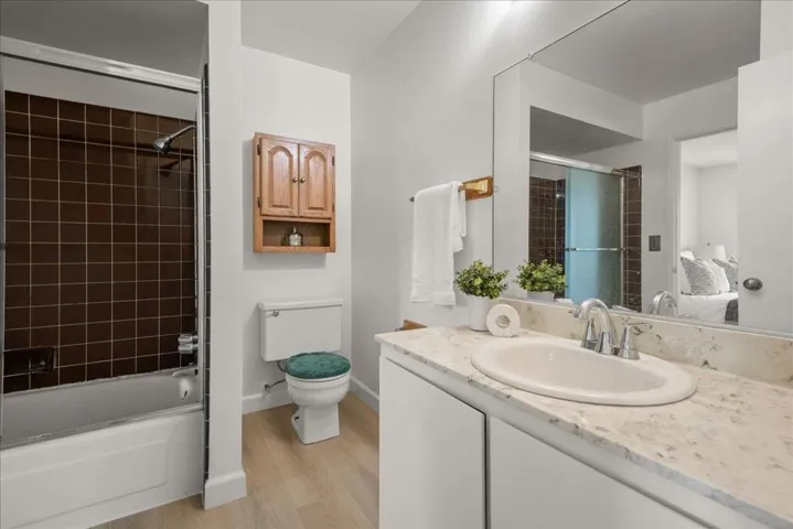 1984 De Vaca Way, Livermore, California 94550