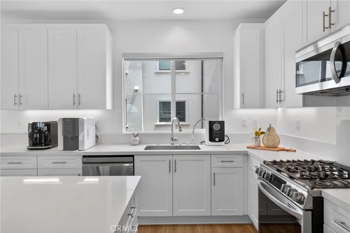 12903 Calabria, La Mirada, California 90638
