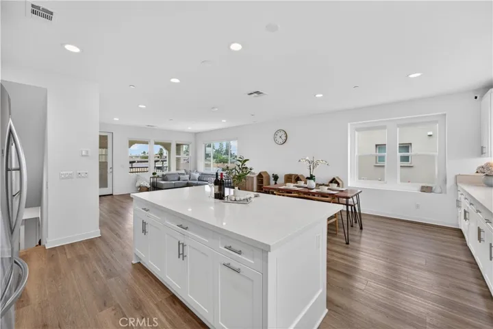 12903 Calabria, La Mirada, California 90638