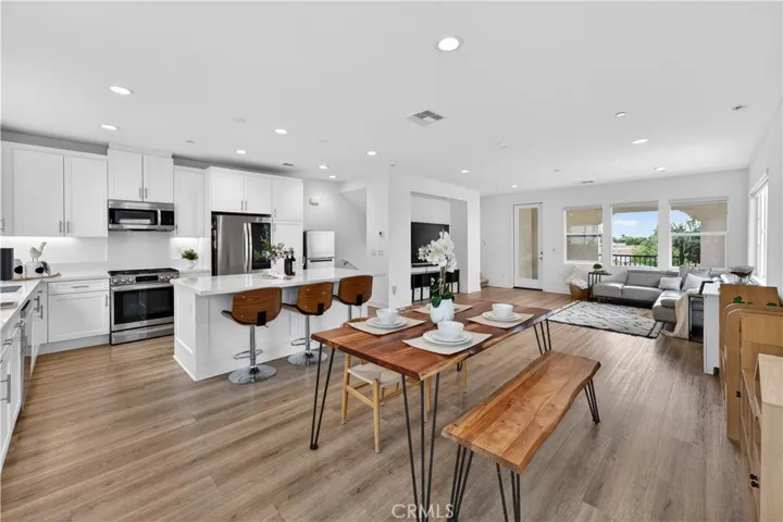12903 Calabria, La Mirada, California 90638