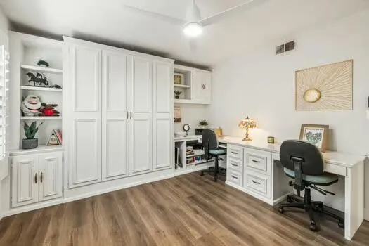 MURPHY BED IN 2ND BEDROOM/OFFICE
