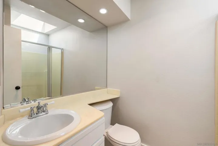 2nd Bedroom Bath