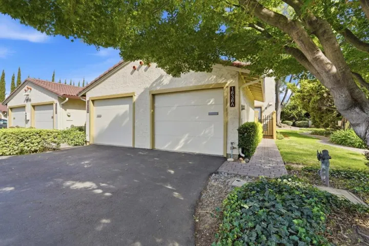 1636 Branham Lane B, San Jose, California 95118