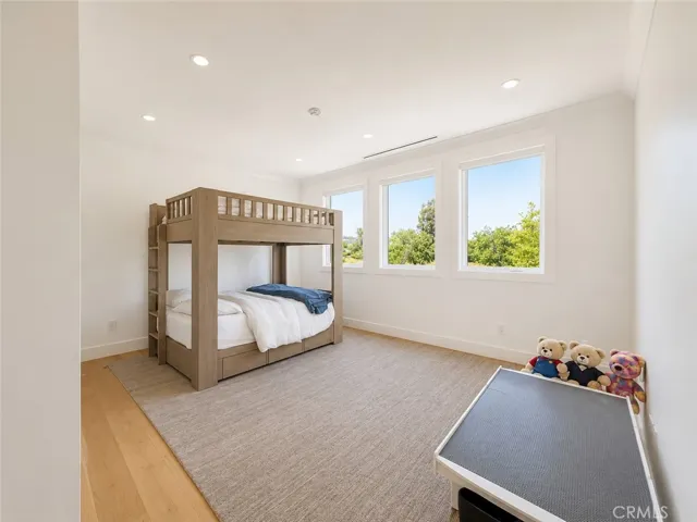 Upstairs Bedroom 1