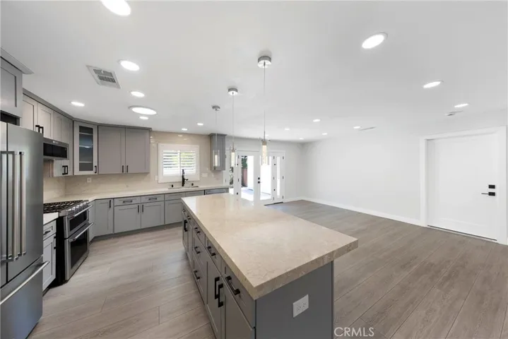 12282 Newport Avenue, North Tustin, California 92705