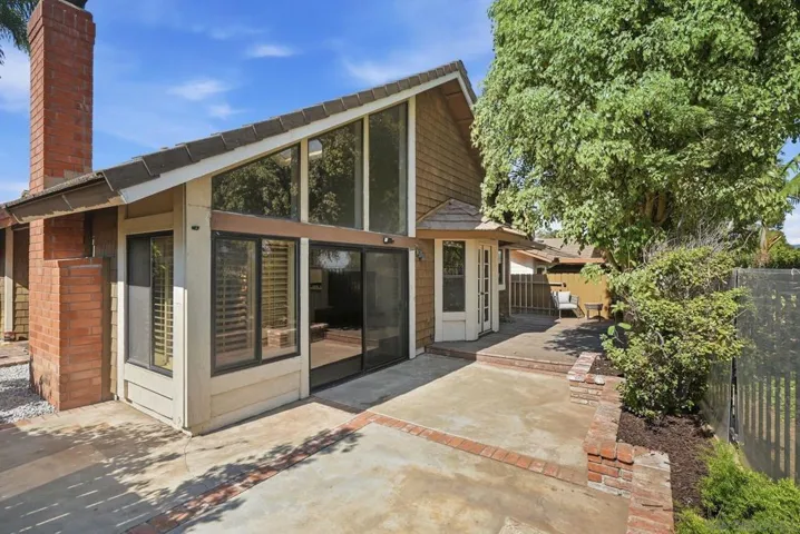 1137 Brewley, Vista, California 92081