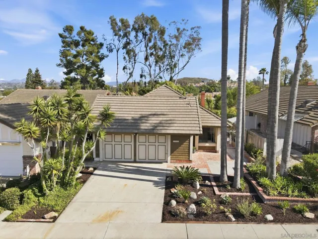 1137 Brewley, Vista, California 92081