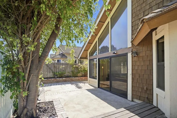 1137 Brewley, Vista, California 92081