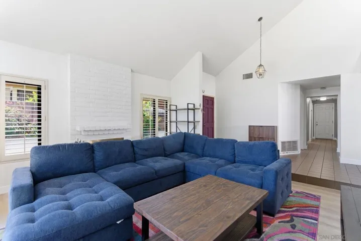 1137 Brewley, Vista, California 92081