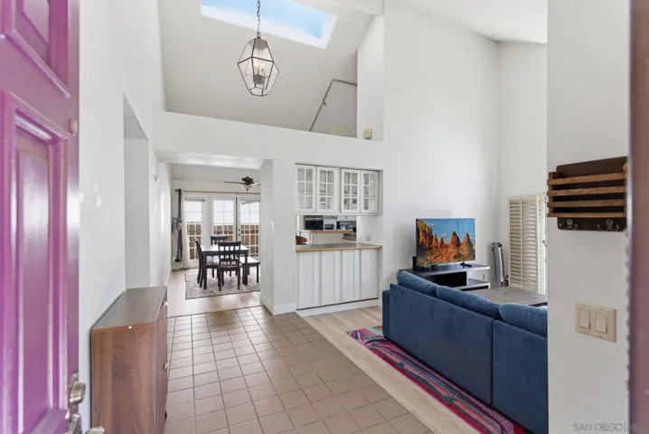 1137 Brewley, Vista, California 92081