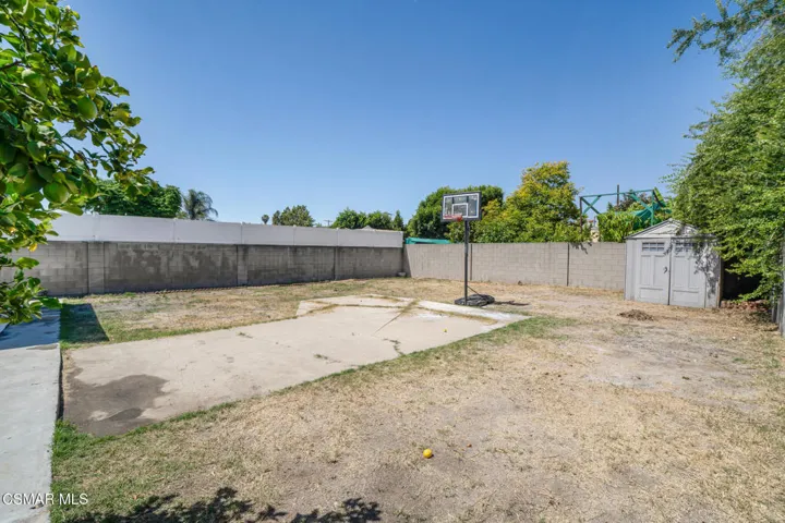 7859 Sancola Ave  -  HsHProd-22