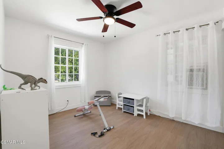 7859 Sancola Ave  -  HsHProd-26