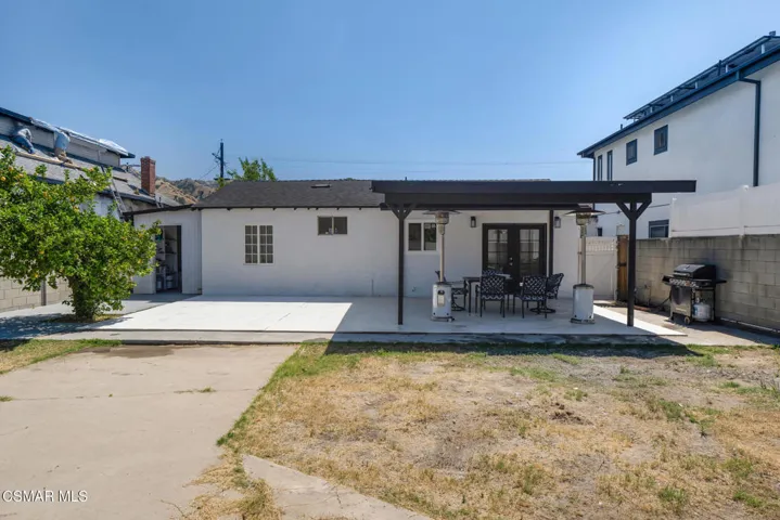 7859 Sancola Ave  -  HsHProd-20