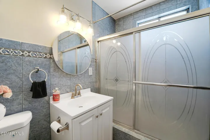 7859 Sancola Ave  -  HsHProd-28