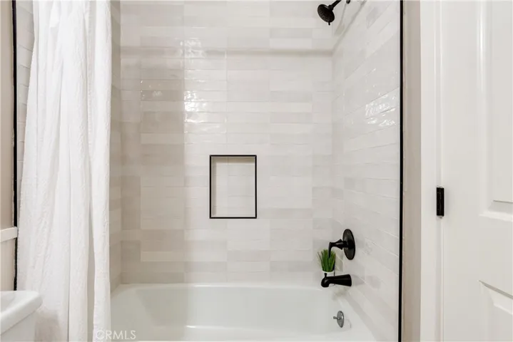 2408 Saratoga Way, Costa Mesa, California 92626
