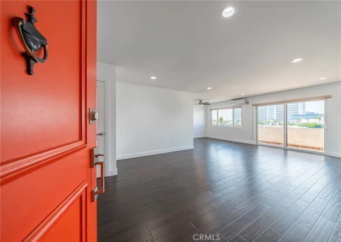 Penthouse Unit #302 facing the backside of Veteran Ave
