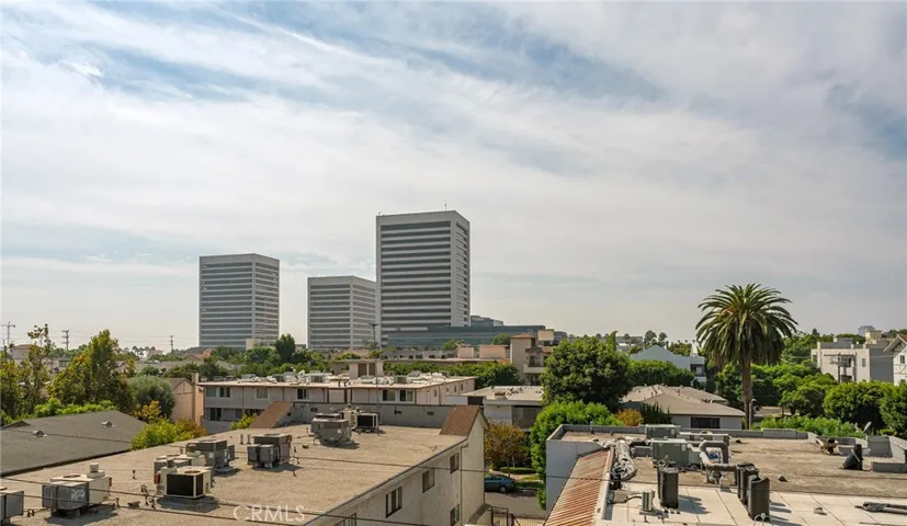 From the balcony of the penthouse at 1601 Veteran #302