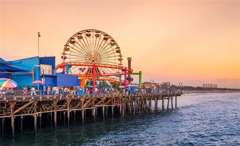 Santa Monica: The only local beachside amusement park