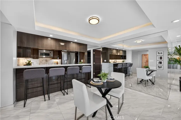 Additional dining area at the kitchen peninsula.