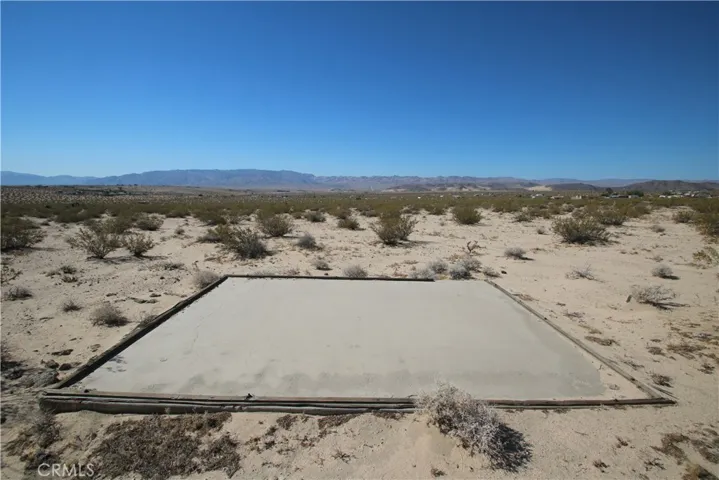 0 Pole Line Road, 29 Palms, California 92278