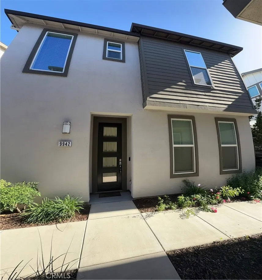 Front View of the Condo