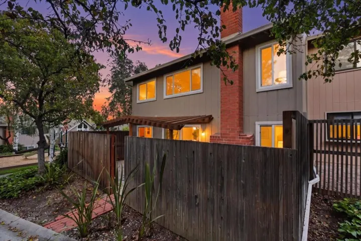 10157 Camberley Lane, Cupertino, California 95014