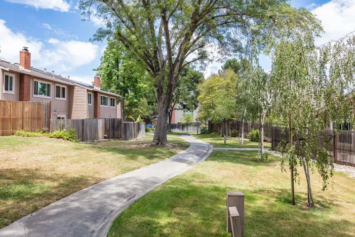 10157 Camberley Lane, Cupertino, California 95014
