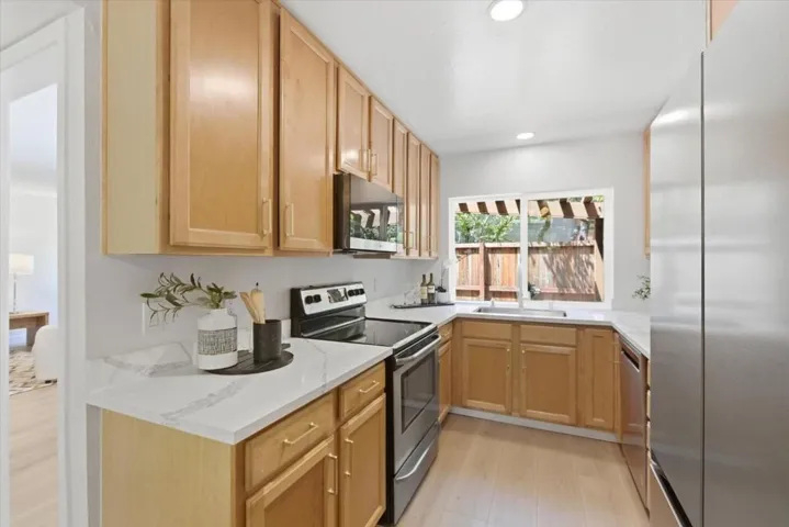 10157 Camberley Lane, Cupertino, California 95014