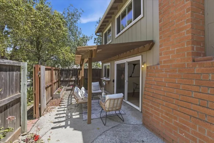 10157 Camberley Lane, Cupertino, California 95014