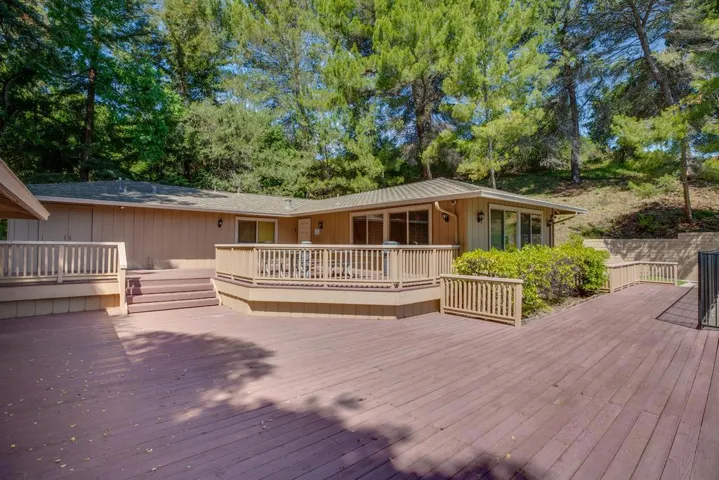 10157 Camberley Lane, Cupertino, California 95014