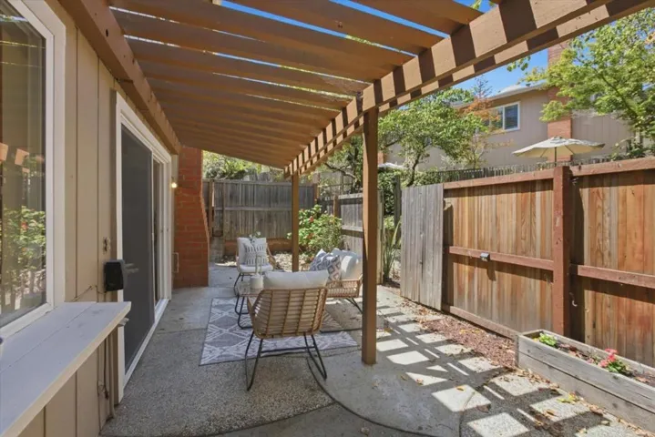 10157 Camberley Lane, Cupertino, California 95014