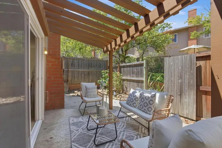 10157 Camberley Lane, Cupertino, California 95014