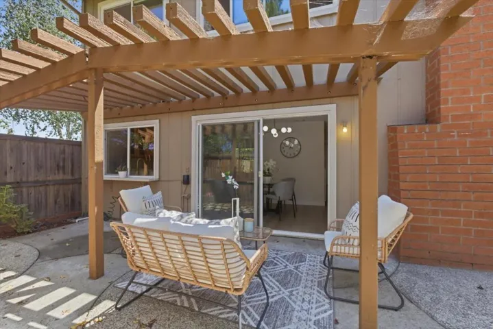 10157 Camberley Lane, Cupertino, California 95014