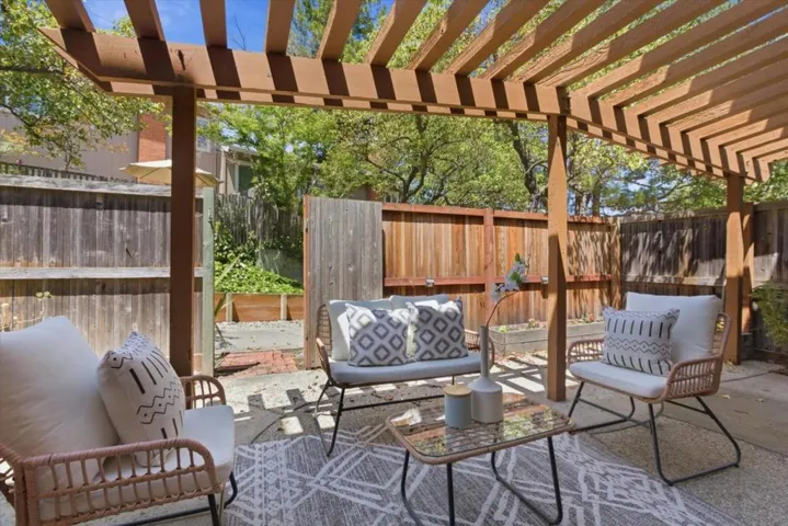 10157 Camberley Lane, Cupertino, California 95014