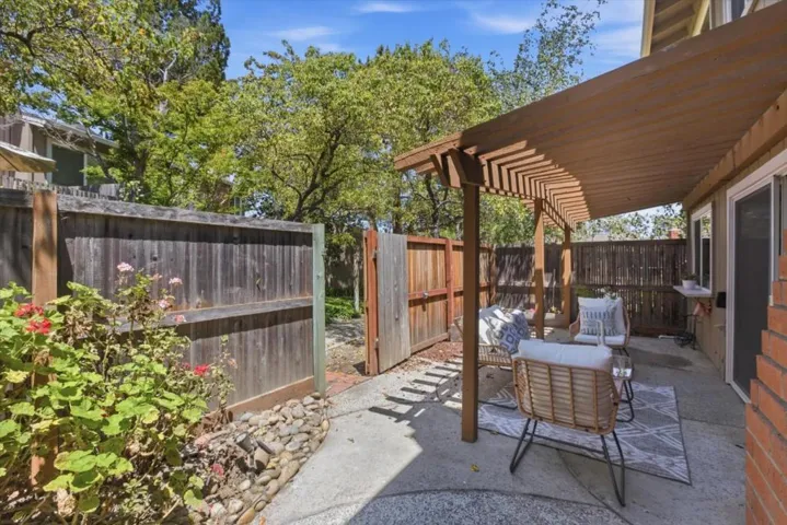 10157 Camberley Lane, Cupertino, California 95014