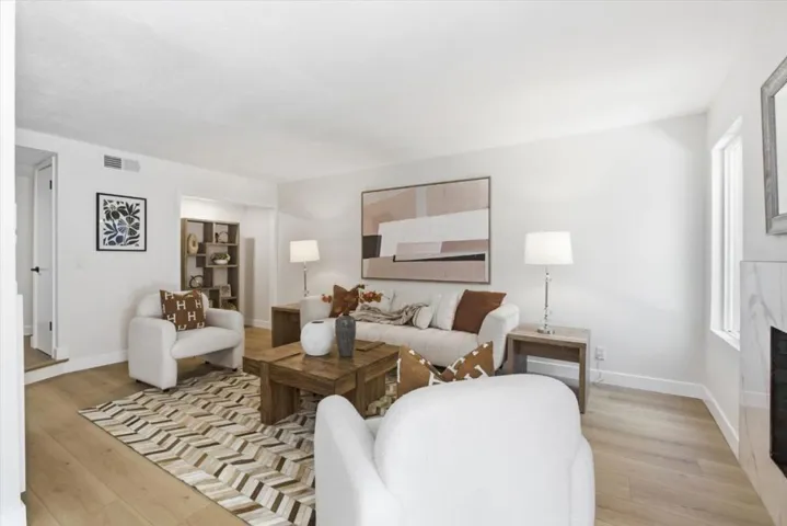 10157 Camberley Lane, Cupertino, California 95014 — photo 5