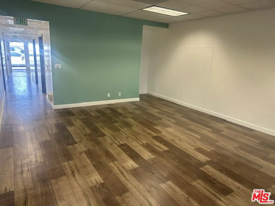 COMMON AREA VIEW 3