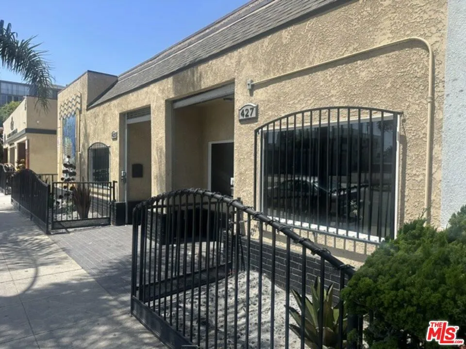 FRONT VIEW 2