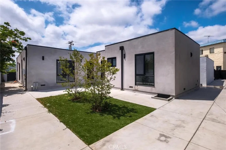 24676 Woodward, Lomita, California 90717
