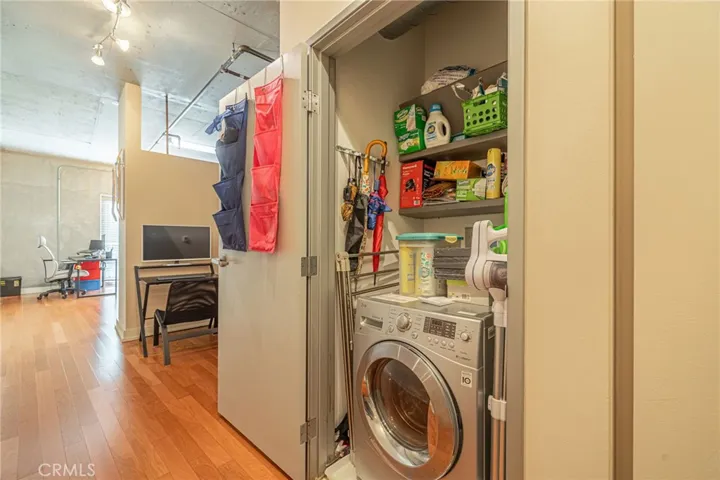 645 W 9th 301, Los Angeles, California 90015