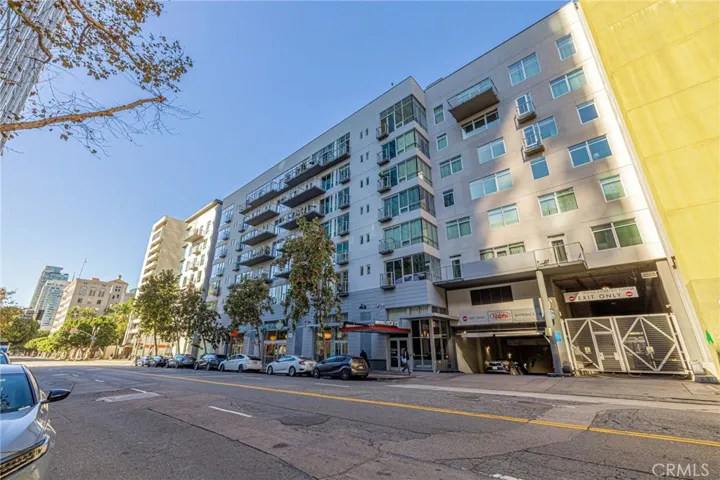 645 W 9th 301, Los Angeles, California 90015