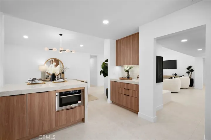 1975 E Mark Leslie, Palm Springs, California 92264