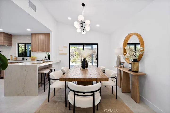 1975 E Mark Leslie, Palm Springs, California 92264