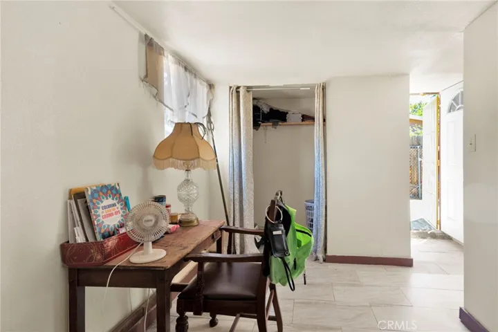 21998 Biloxi Road, Apple Valley, California 92307